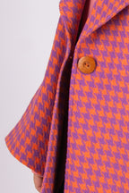 Pink-orange houndstooth cape coat with contrasting lining and wide sleeves - loose silhouette, Siri | EUG Fashion