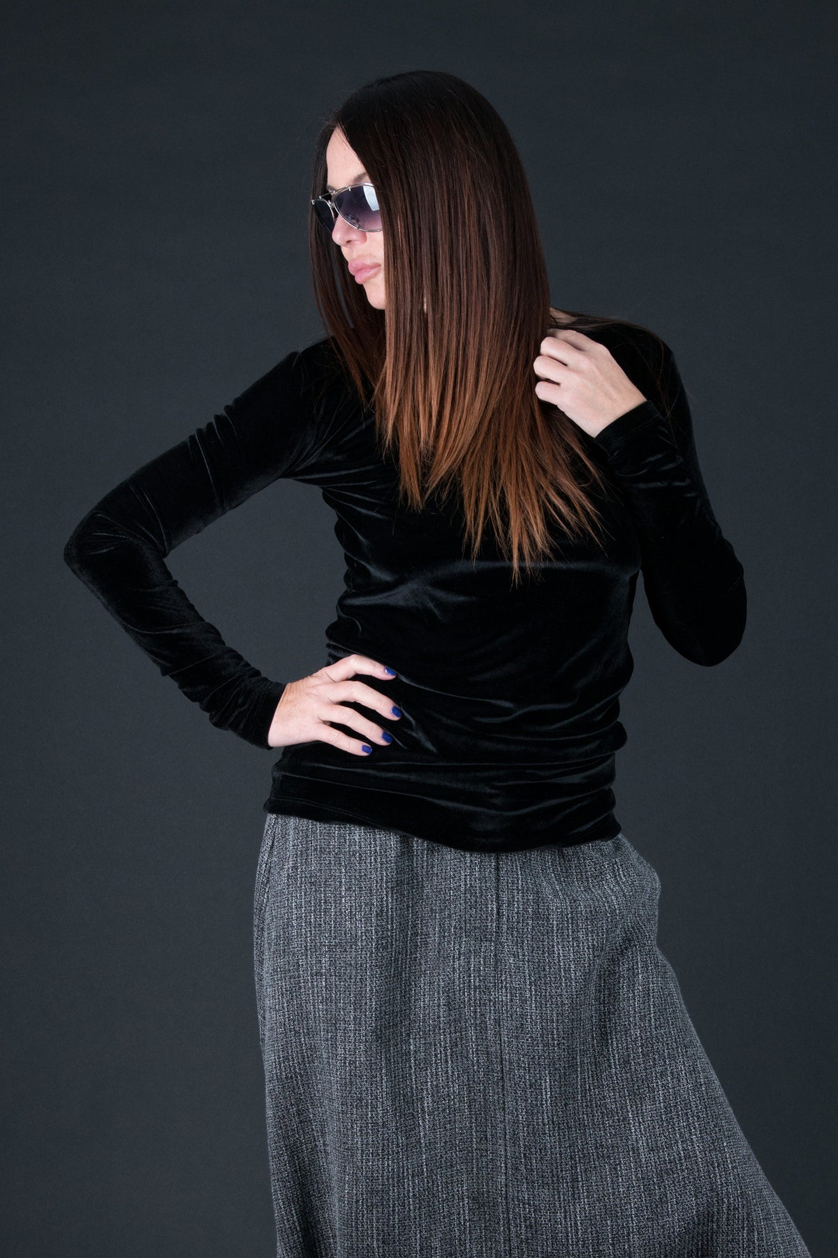 Black silk velvet top with round neckline and long narrow sleeves - suitable for spring, autumn and winter, Natalia | EUG Fashion #black