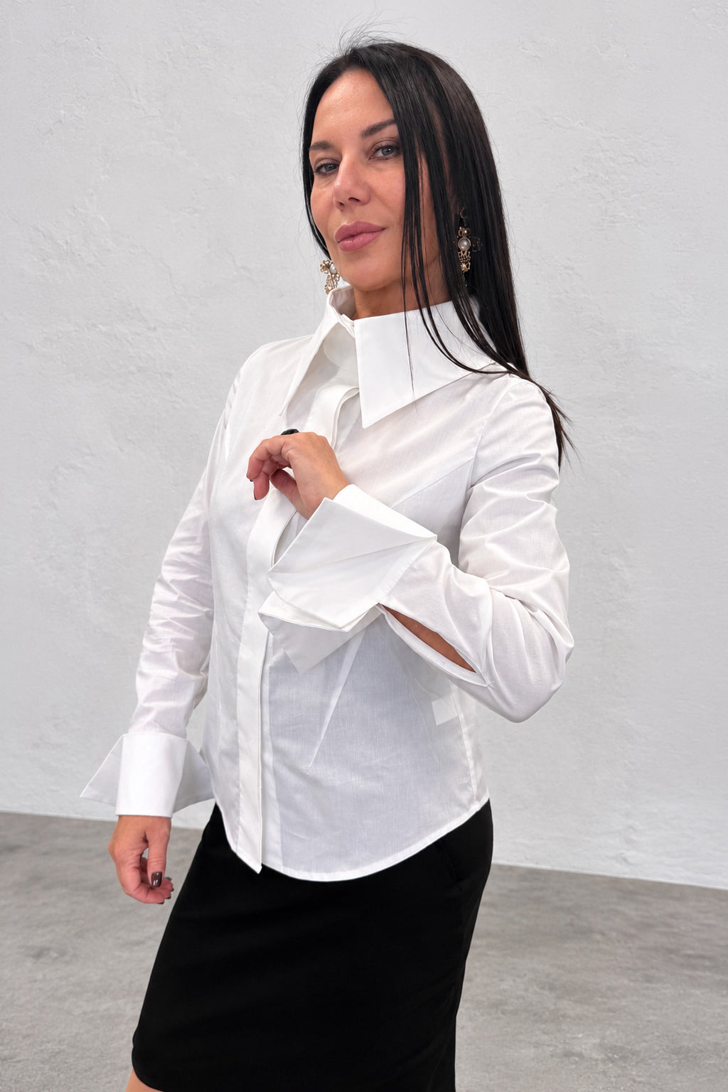 White cotton shirt - oversized collar, extra-large designer cuffs, fitted silhouette, Belinda | EUG Fashion #white

