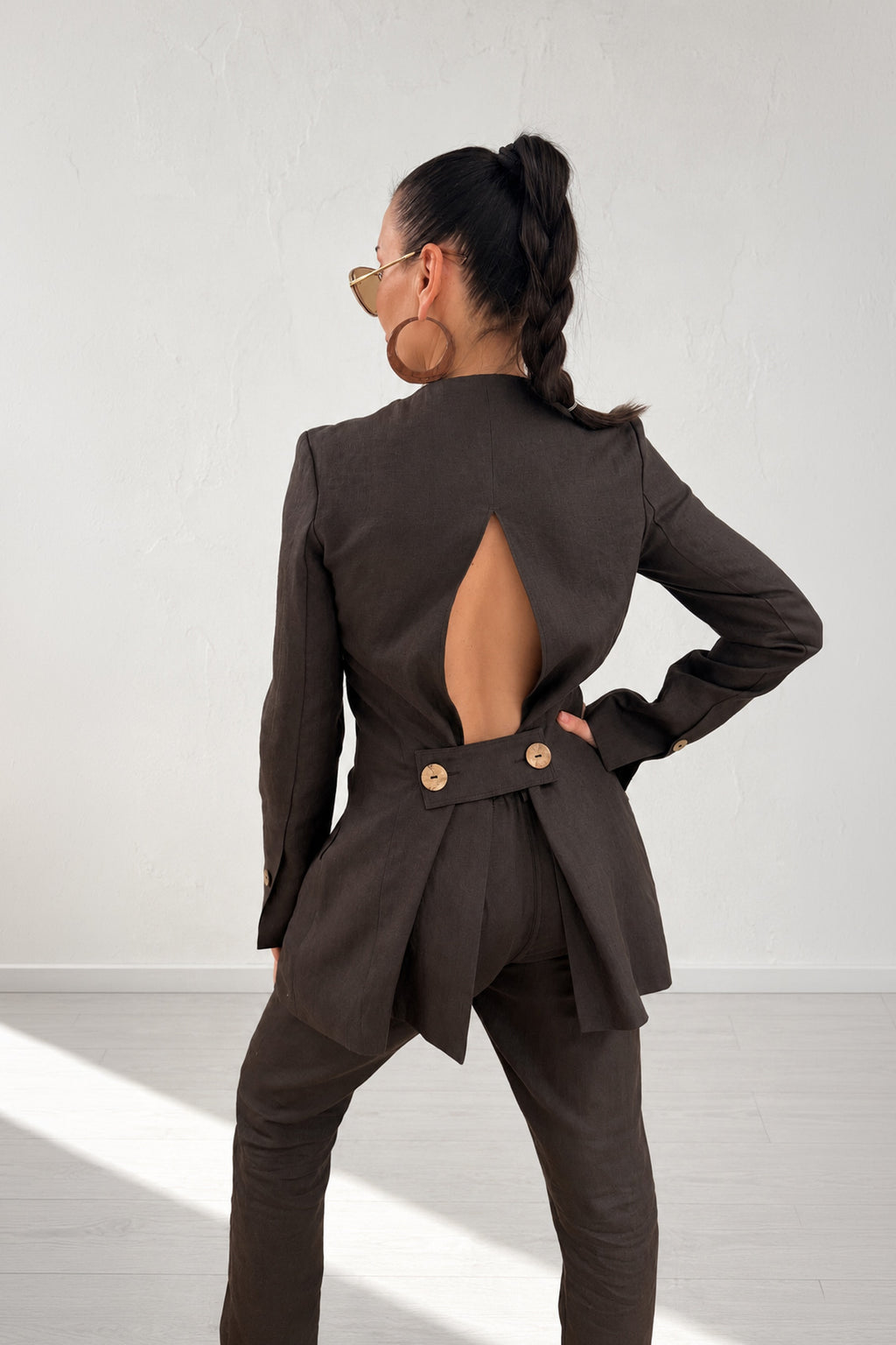 linen outfit jacket and pants EUG fashion #brown