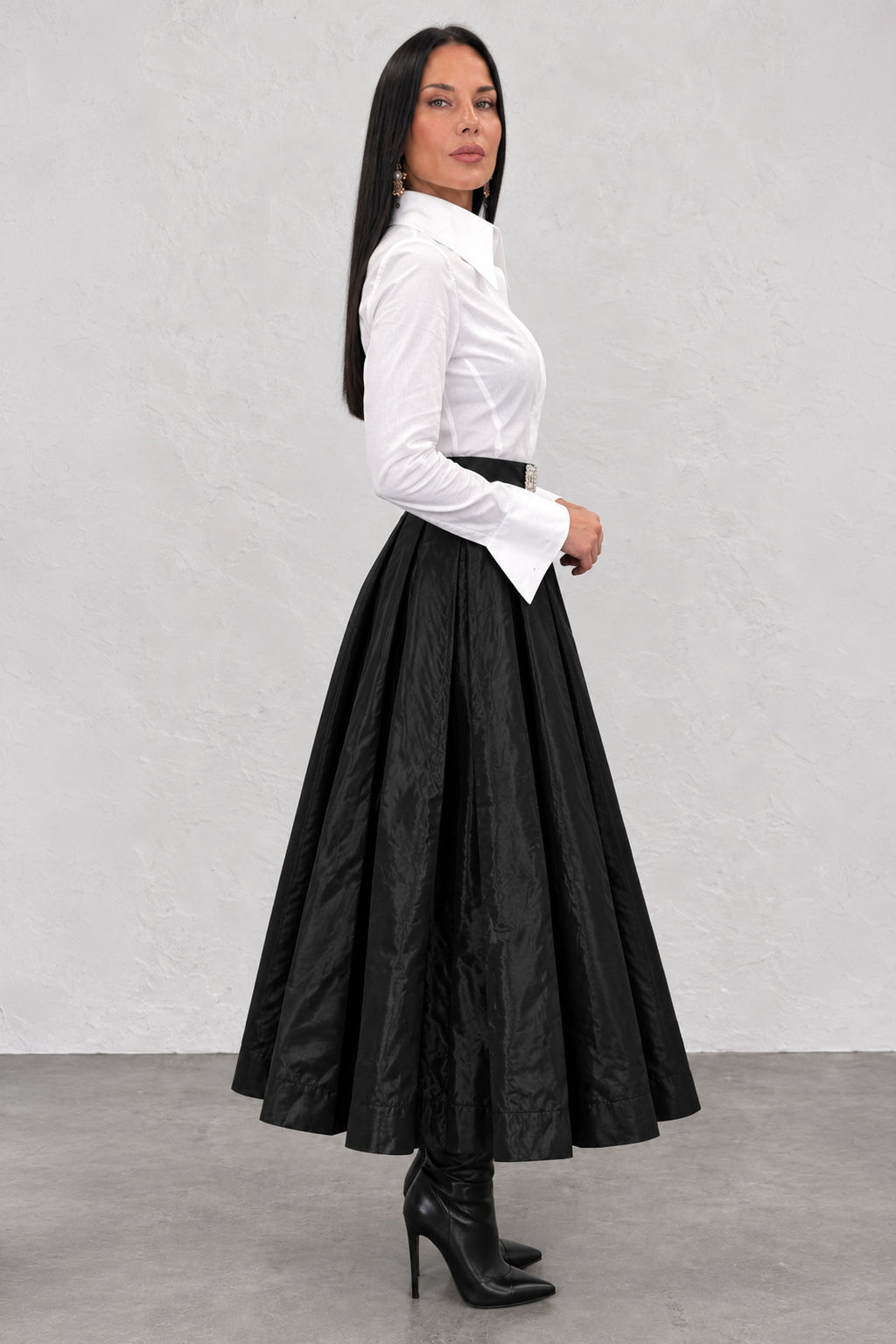 White cotton shirt - oversized collar, extra-large designer cuffs, fitted silhouette, Belinda | EUG Fashion #white

