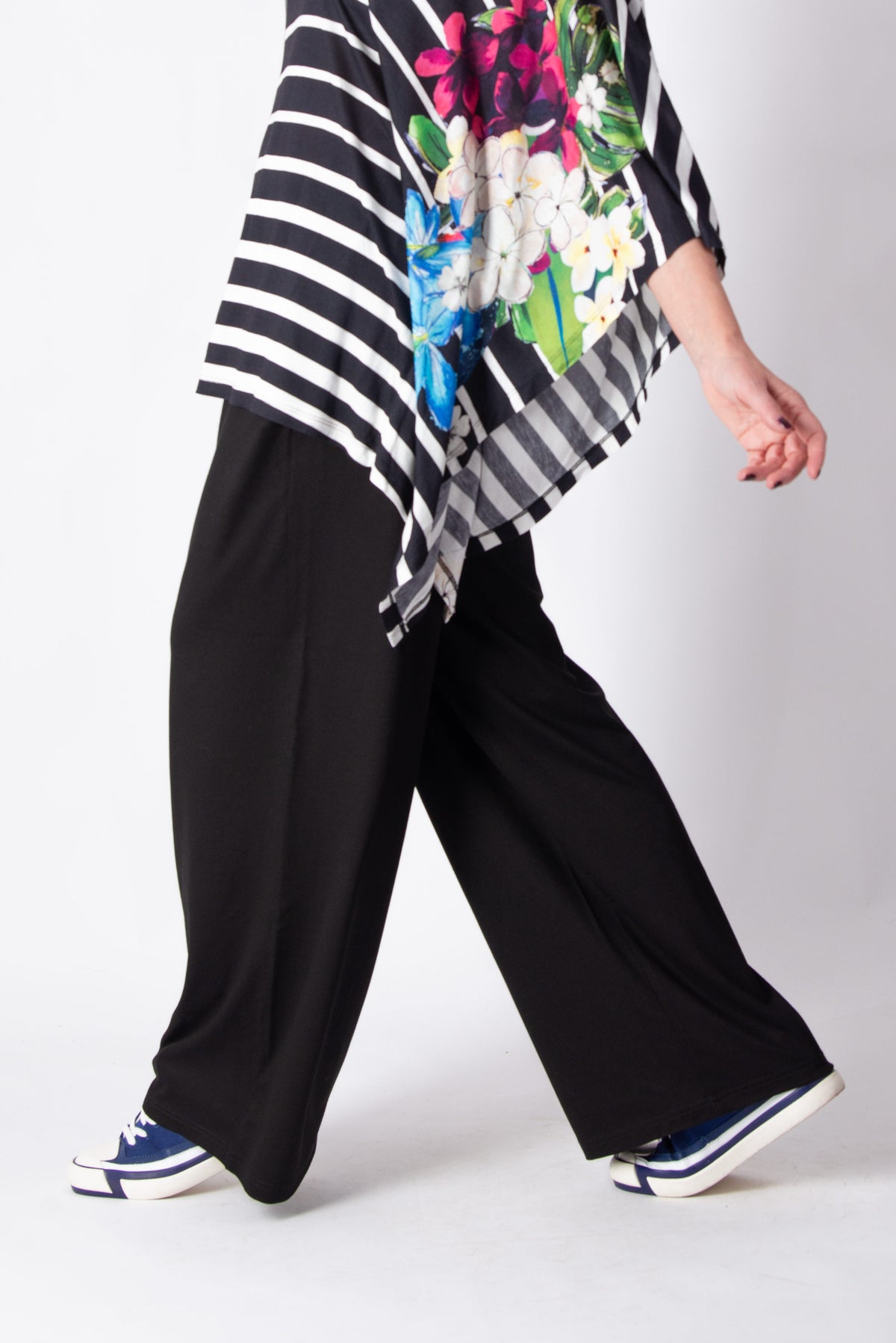 Black viscose summer set - loose striped printed boat-neck top and wide trousers with elasticated waist and side pockets, Lian | EUG Fashion #black