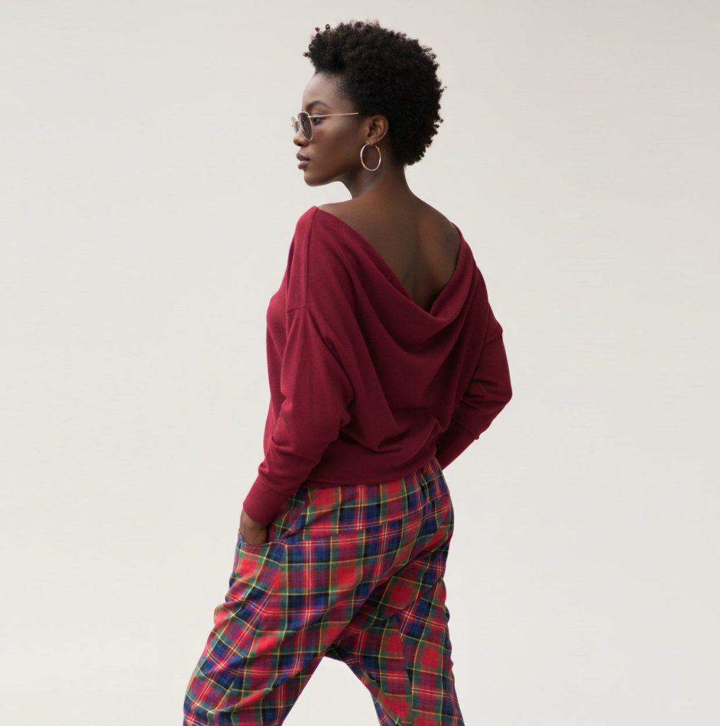Black Knitted open back Top BERTA - EUG Fashion