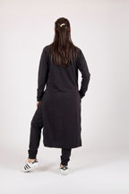 black-sweatshirt