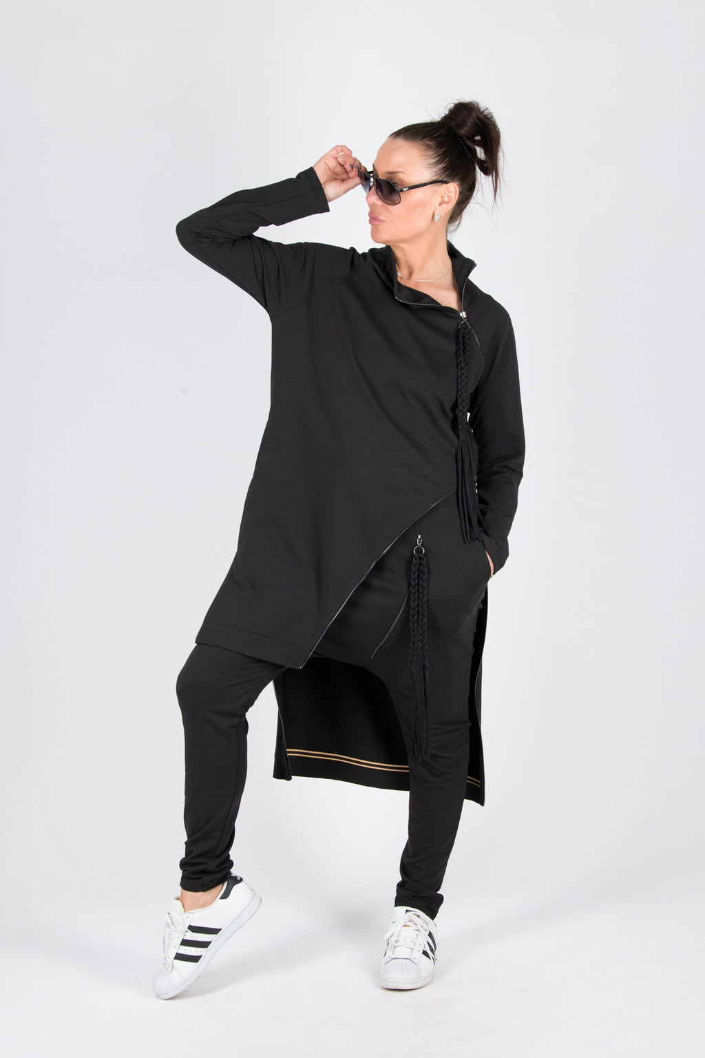 black-woman-tracksuit