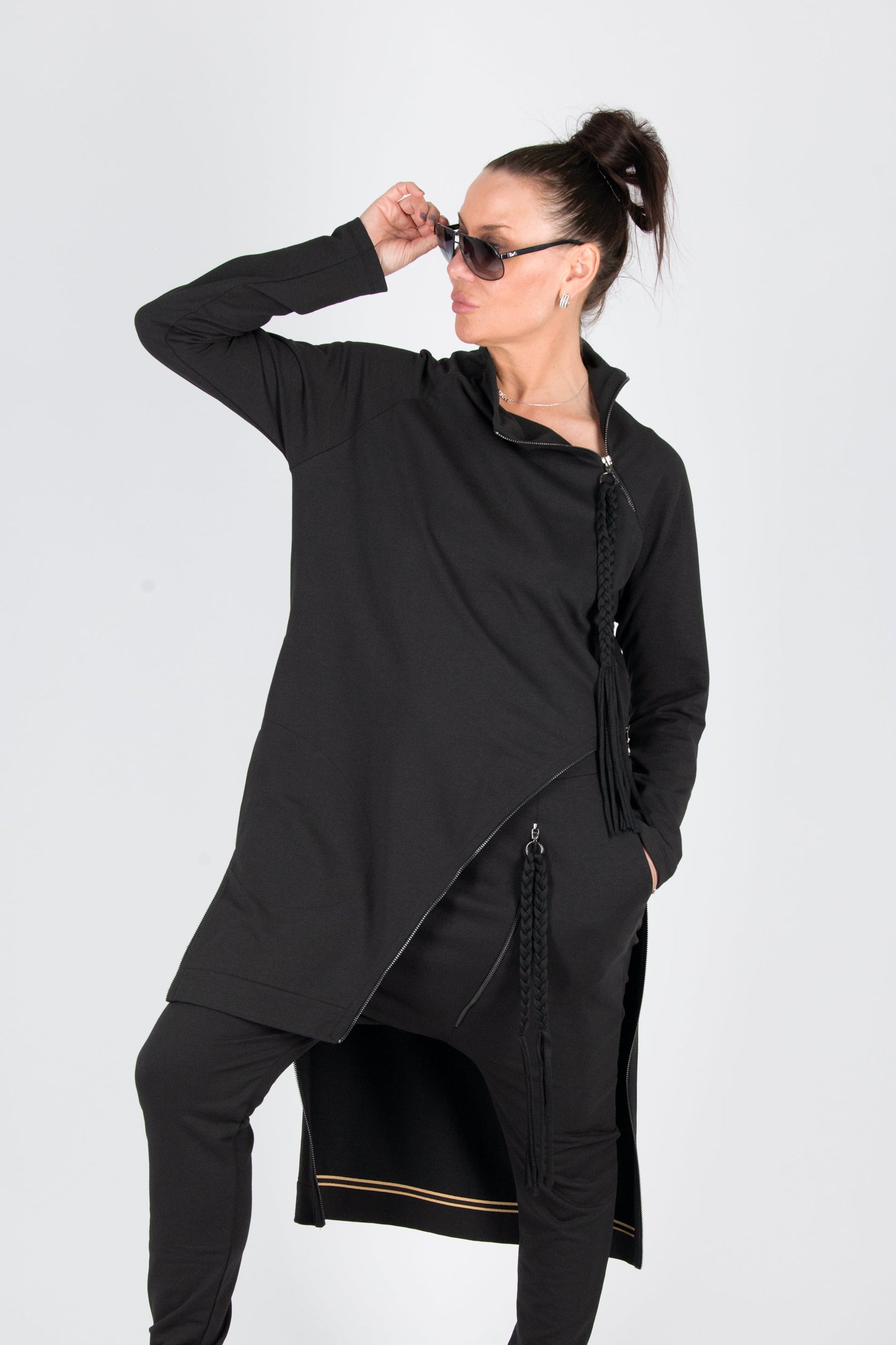 black cotton sweatshirt