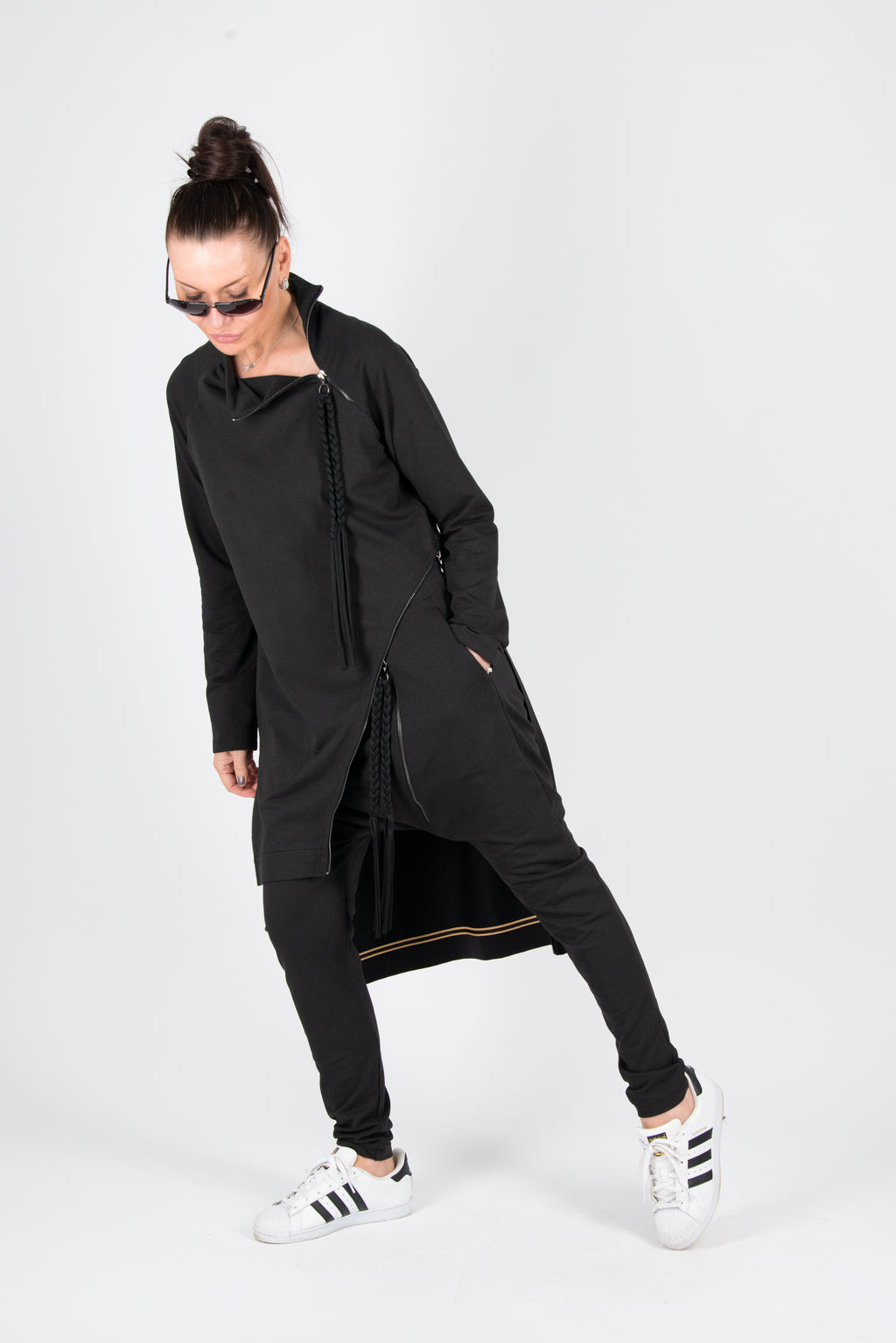 black_set_with_zipper