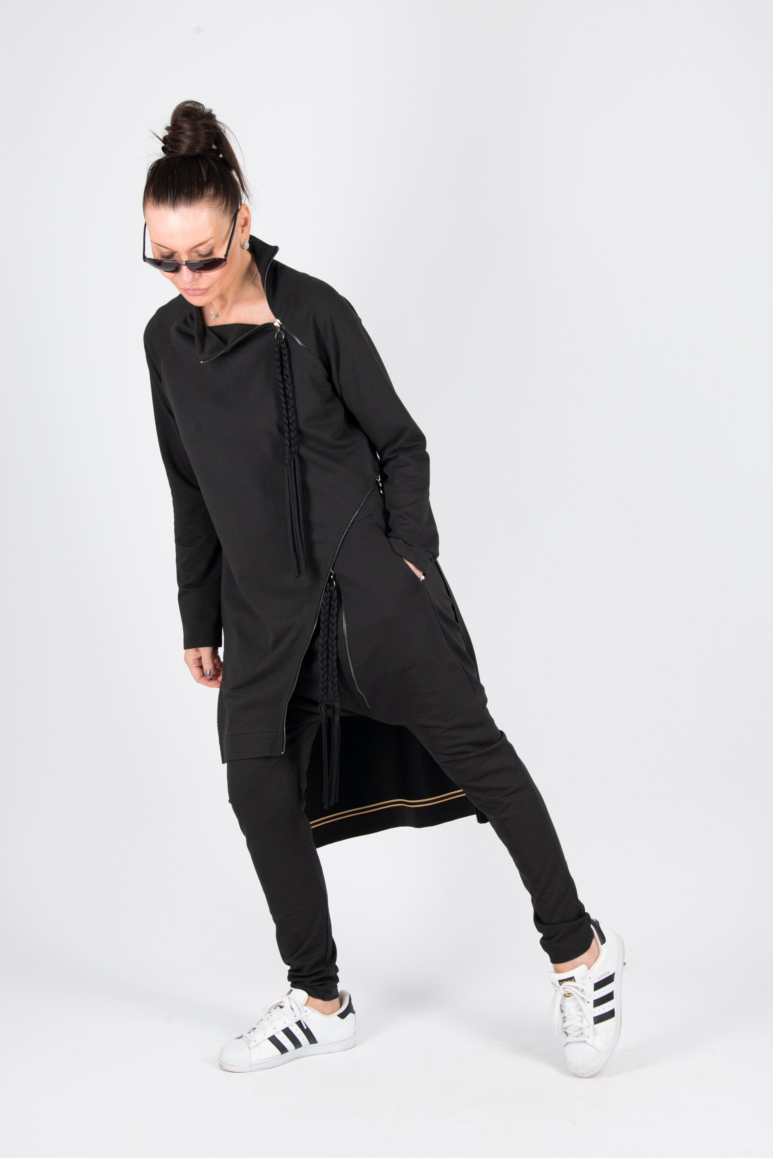 black_set_with_zipper