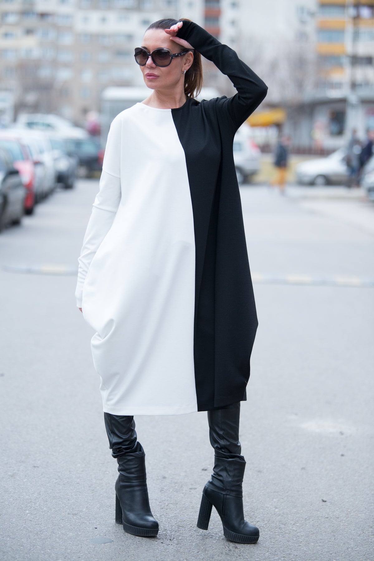 Black and white two-tone punto milano barrel dress Tamara - EUG Fashion 
