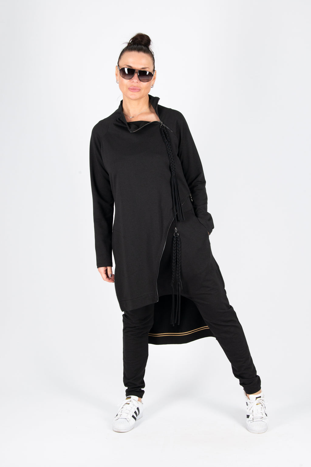 black_set_with_zipper