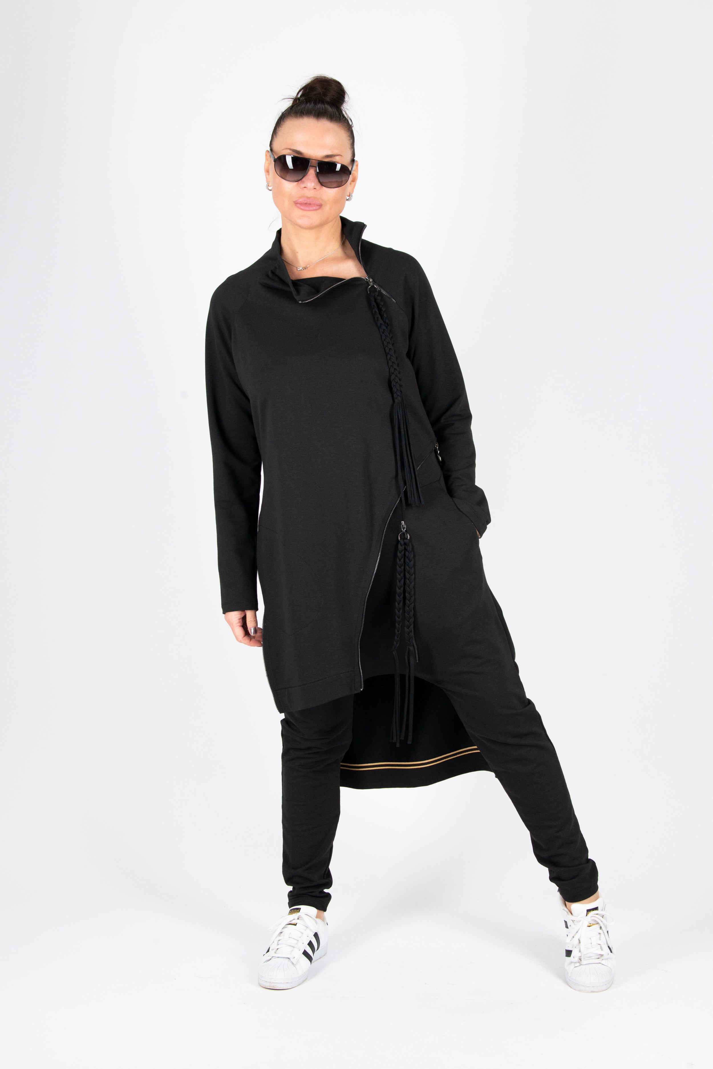 black_set_with_zipper