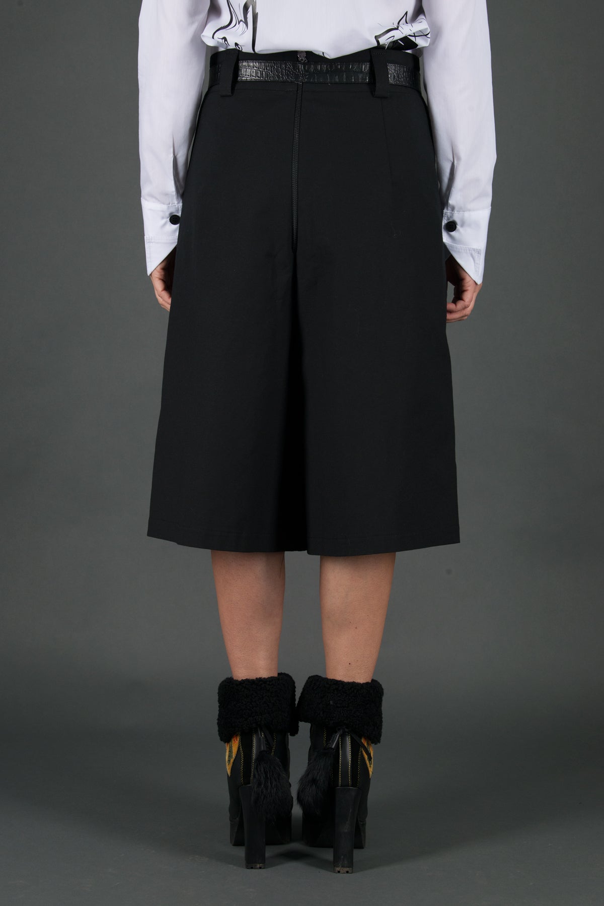 Black wide-leg pants - below-knee length, deep front pleats, dense cotton, Colo | EUG Fashion #black⠋