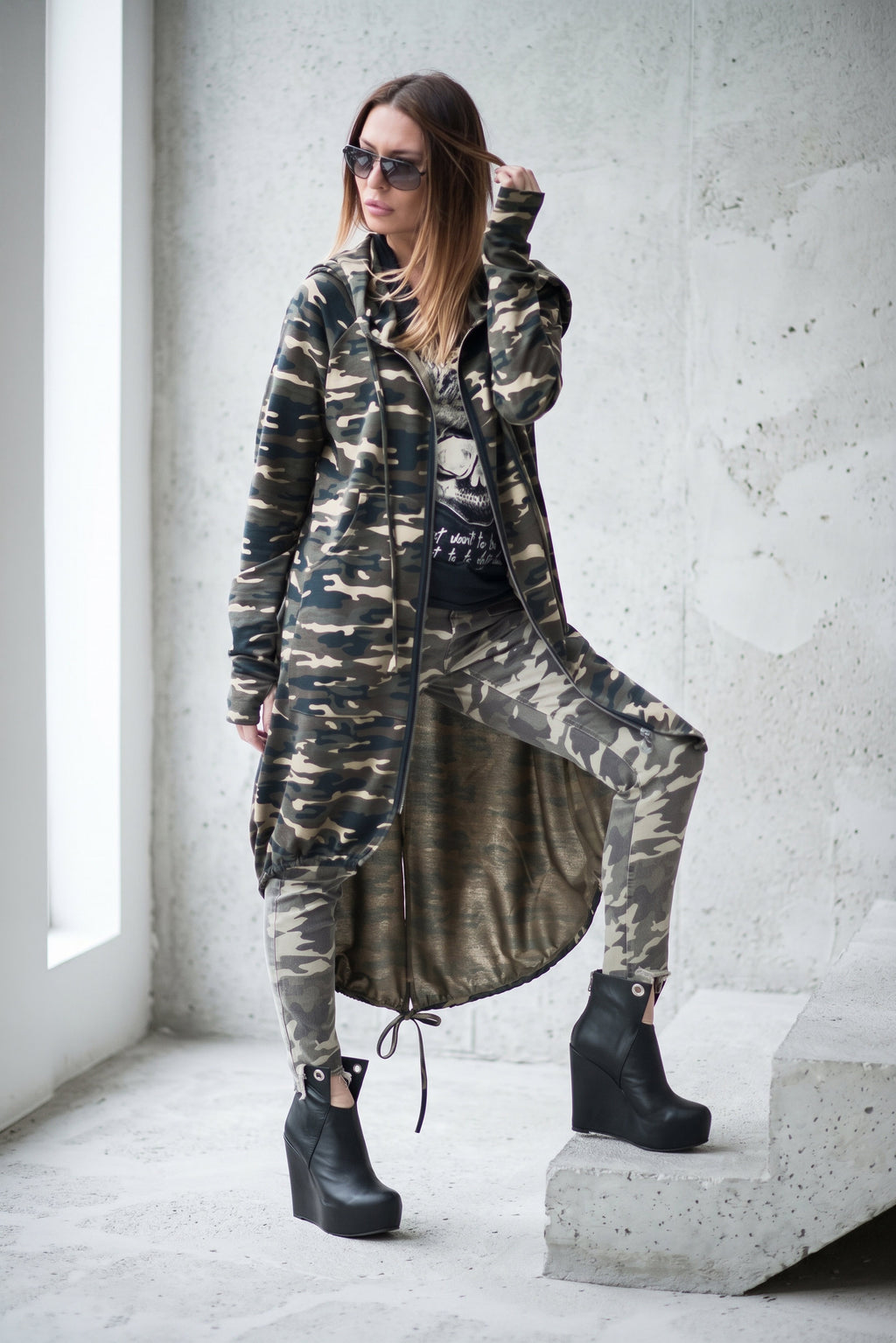 Military green camouflage hooded cotton vest with front zipper and asymmetric design - drawstring balloon hem, thumb-hole sleeves, Lily | EUG Fashion #military-green
