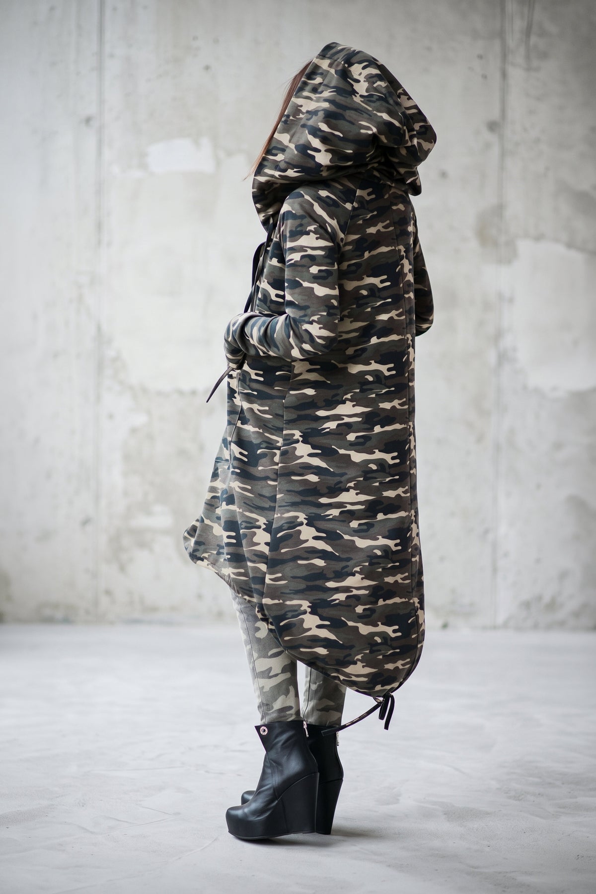 Military green camouflage hooded cotton vest with front zipper and asymmetric design - drawstring balloon hem, thumb-hole sleeves, Lily | EUG Fashion #military-green
