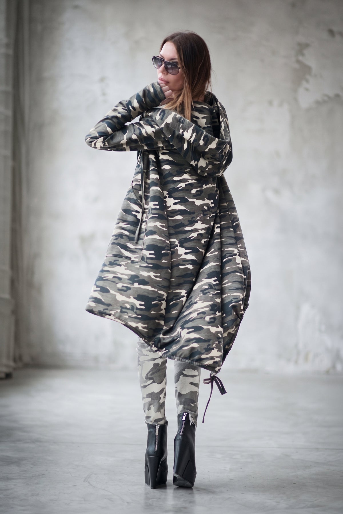 Military green camouflage hooded cotton vest with front zipper and asymmetric design - drawstring balloon hem, thumb-hole sleeves, Lily | EUG Fashion #military-green
