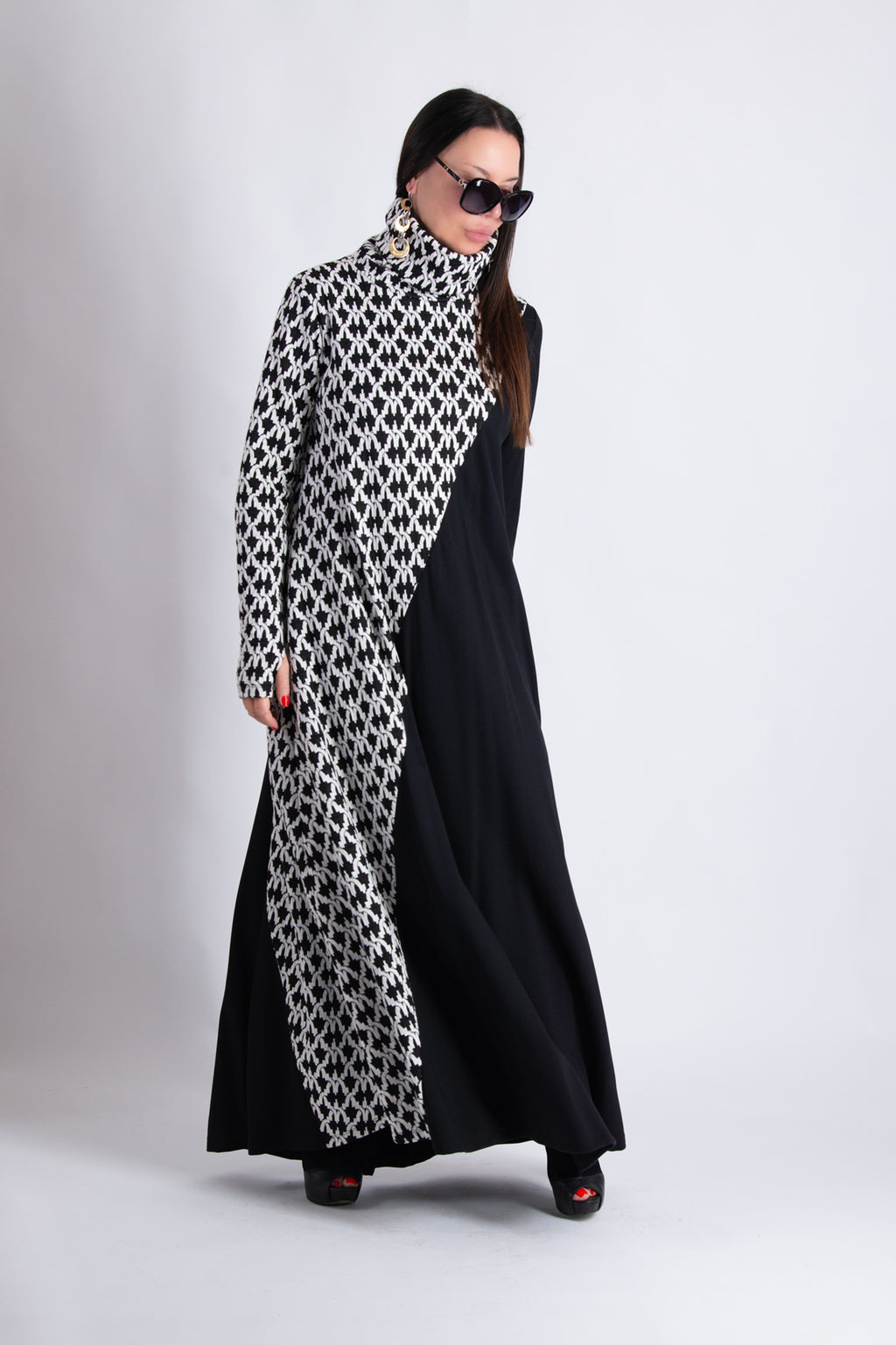 Black and white houndstooth turtleneck A-line dress Vivian - EUG Fashion 