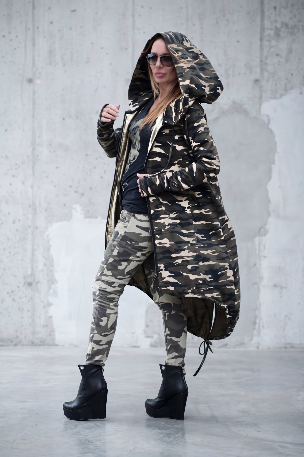 Military green camouflage hooded cotton vest with front zipper and asymmetric design - drawstring balloon hem, thumb-hole sleeves, Lily | EUG Fashion #military-green
