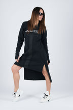 Black wadded cotton sweatshirt dress with Japanese script print and side pockets - casual sporty everyday style, Izabel | EUG Fashion #black