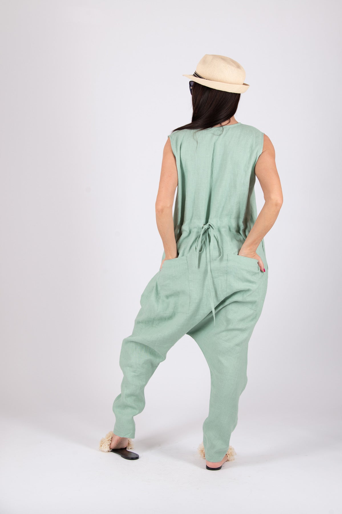 linen-harem-jumpsuit #mint-green