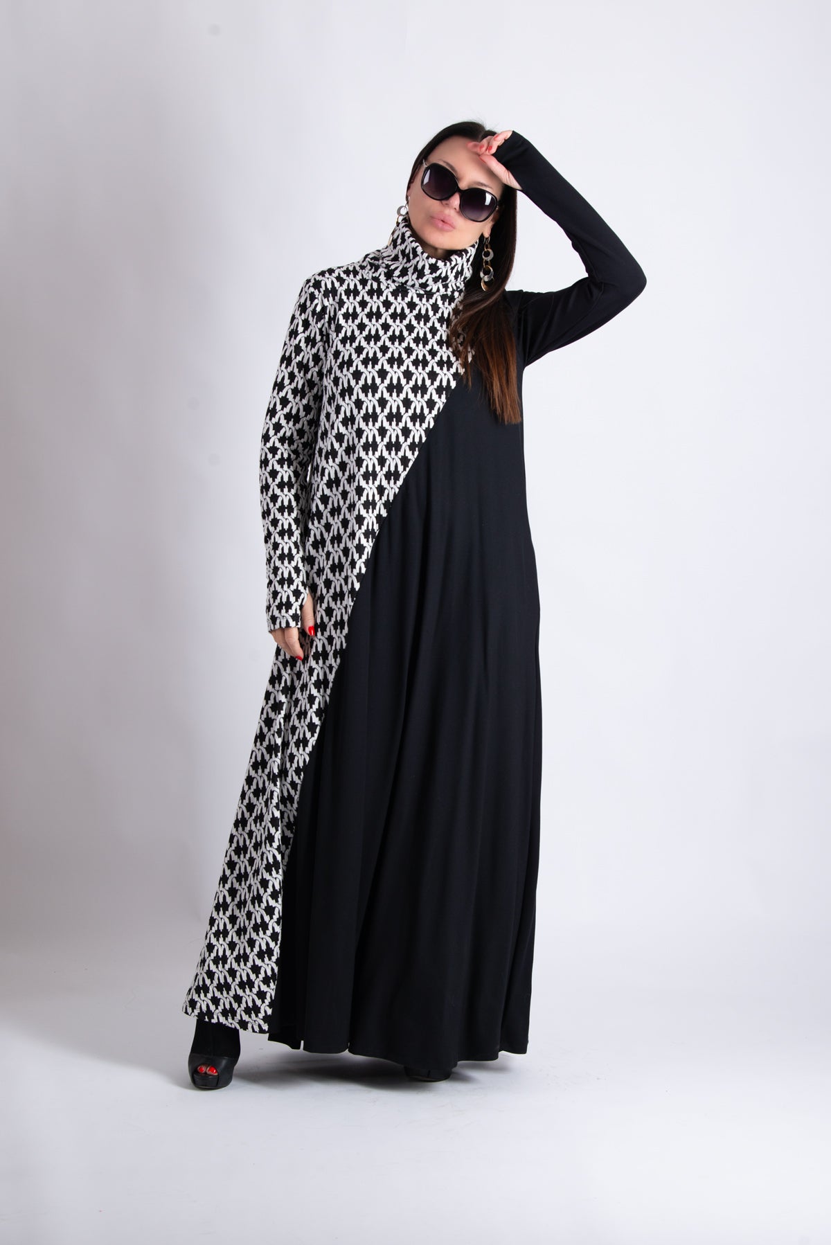 Black and white houndstooth turtleneck A-line dress Vivian - EUG Fashion 