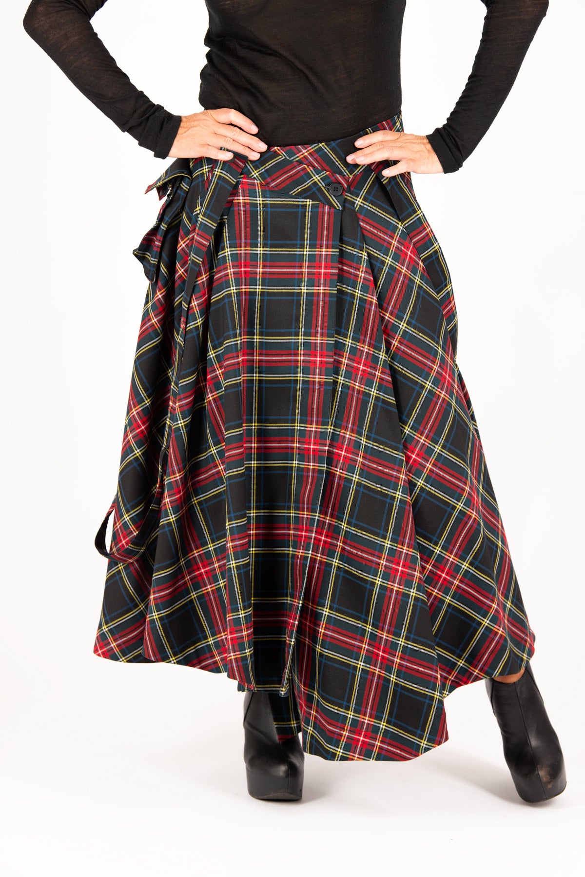Plaid cotton asymmetric skirt Zefira with suspenders and cargo pockets - EUG Fashion #plaid
