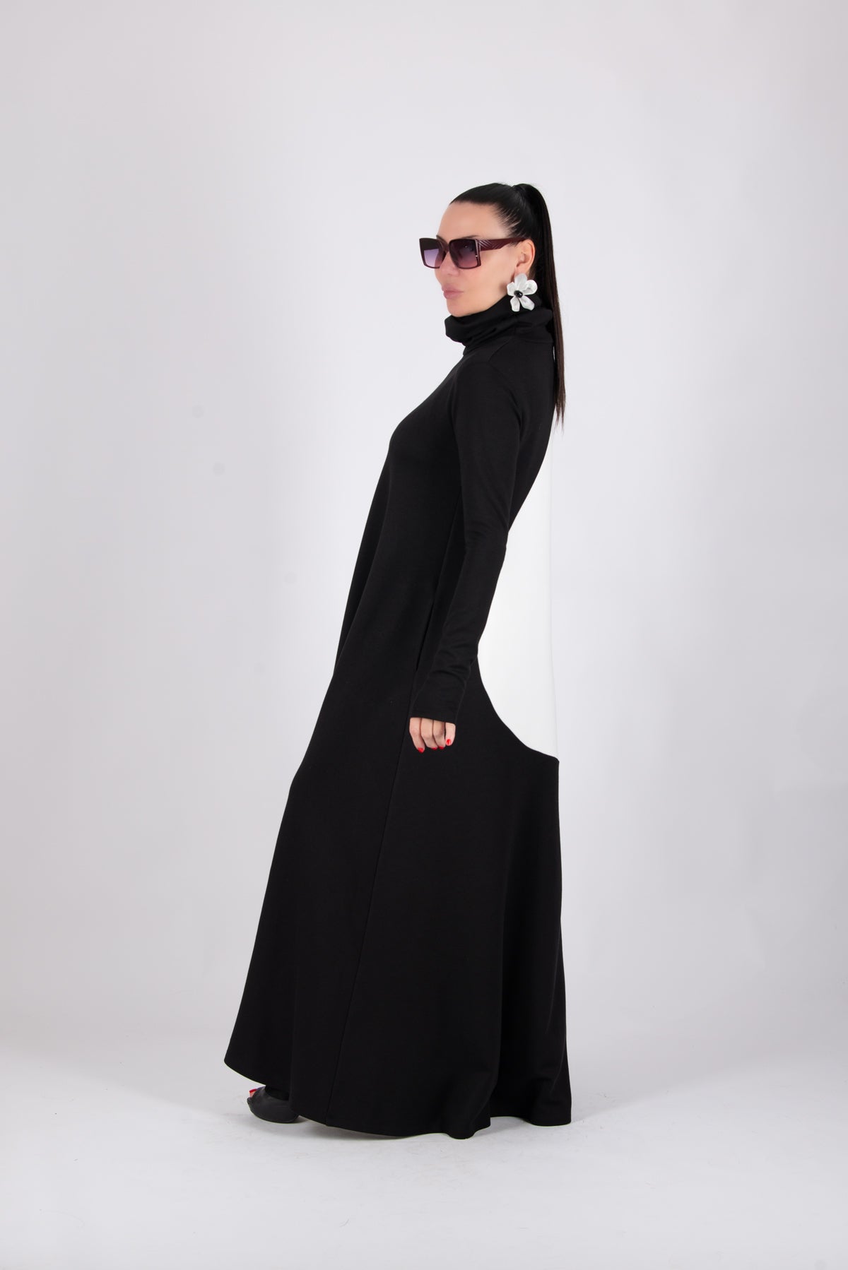Turtleneck Black and White Dress - Vivian