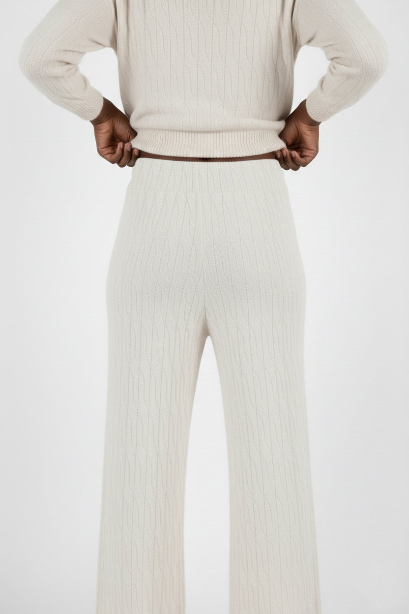 Knitted Poncho Outfit - Eva