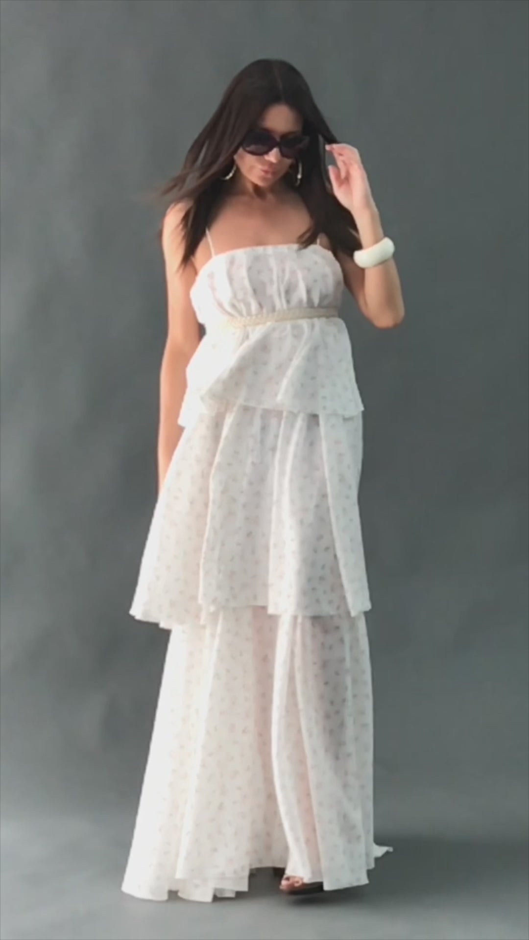 Бяла рокля с волани DALILA