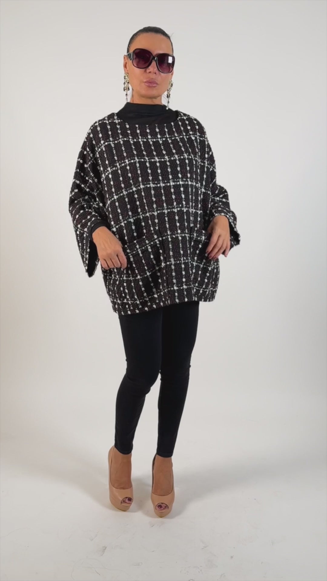 Loose Winter Poncho - Magdalena