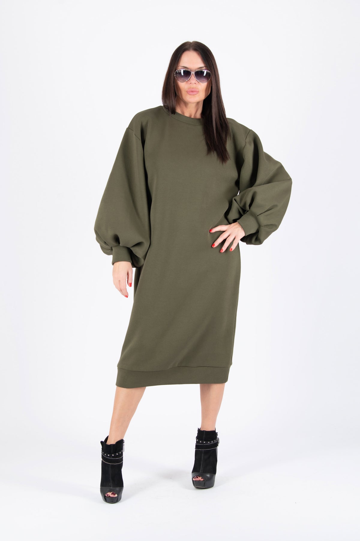 Military green wadded cotton sweatshirt dress with bishop sleeves and side pockets - wide long silhouette, Karina | EUG Fashion #military-green
