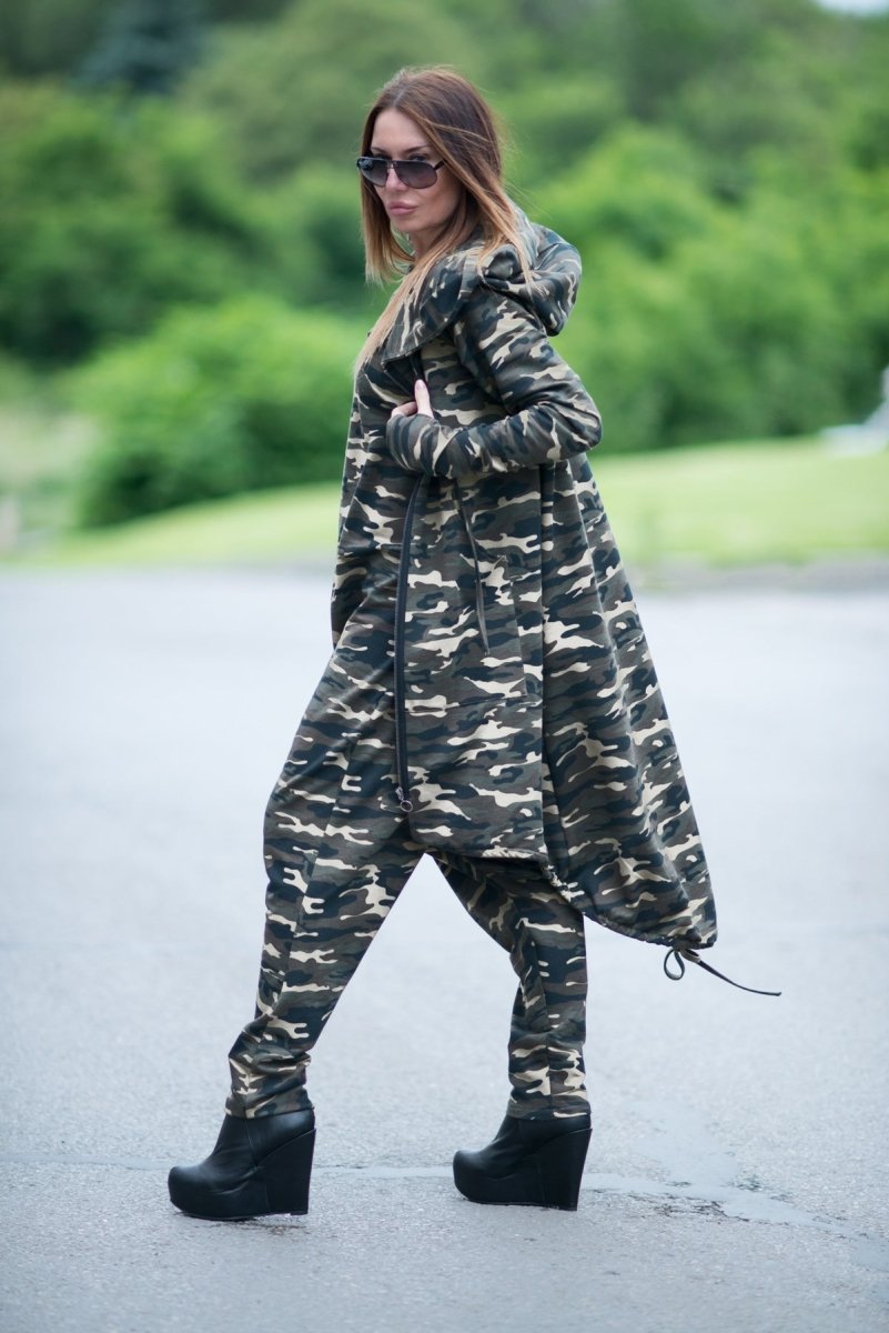 Urban Style Hooded Outfit KAMILA BF - EUG Fashion