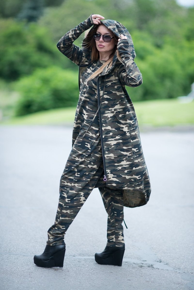 Urban Style Hooded Outfit KAMILA BF - EUG Fashion