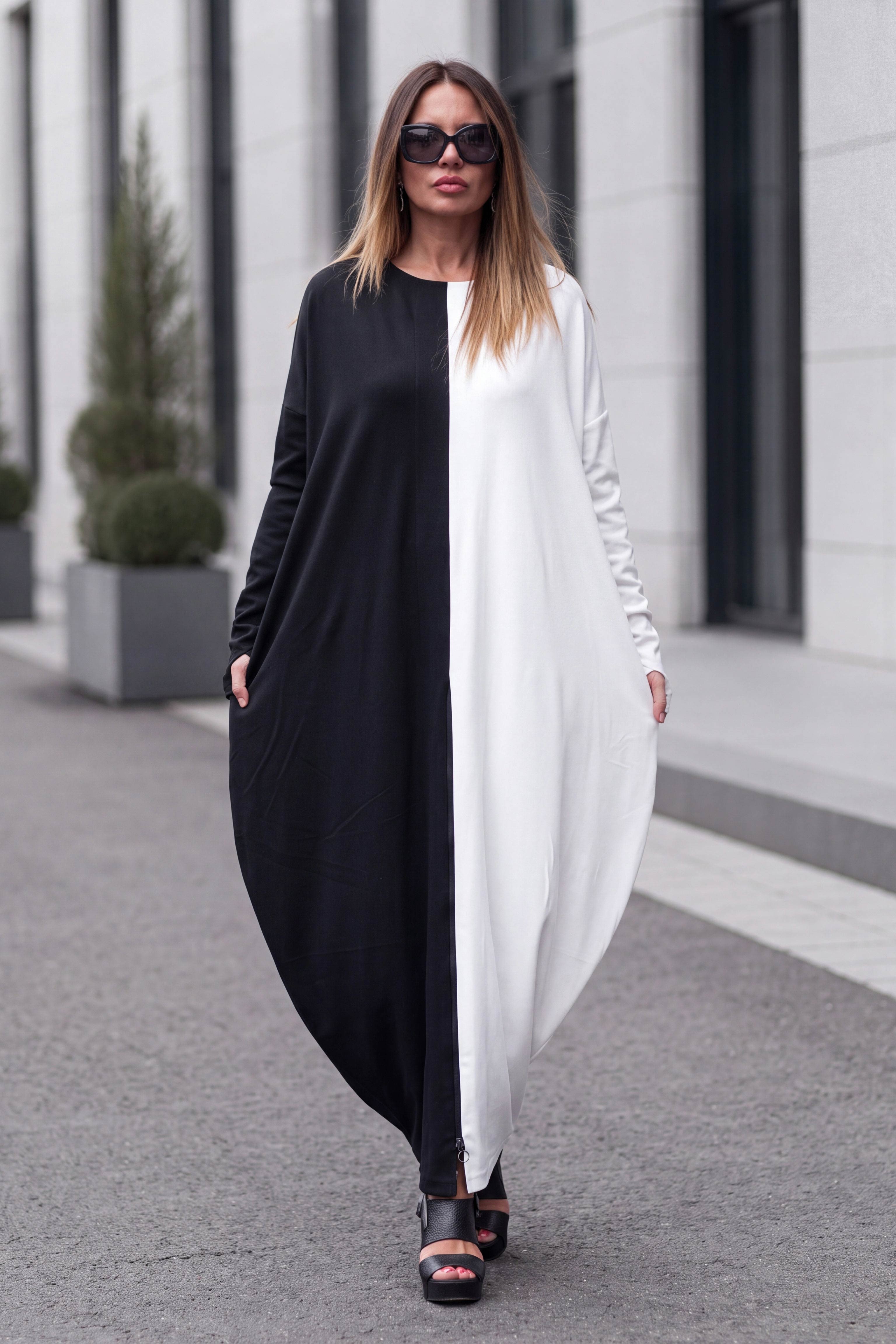Black and white two-tone punto milano maxi dress Wendy - EUG Fashion 