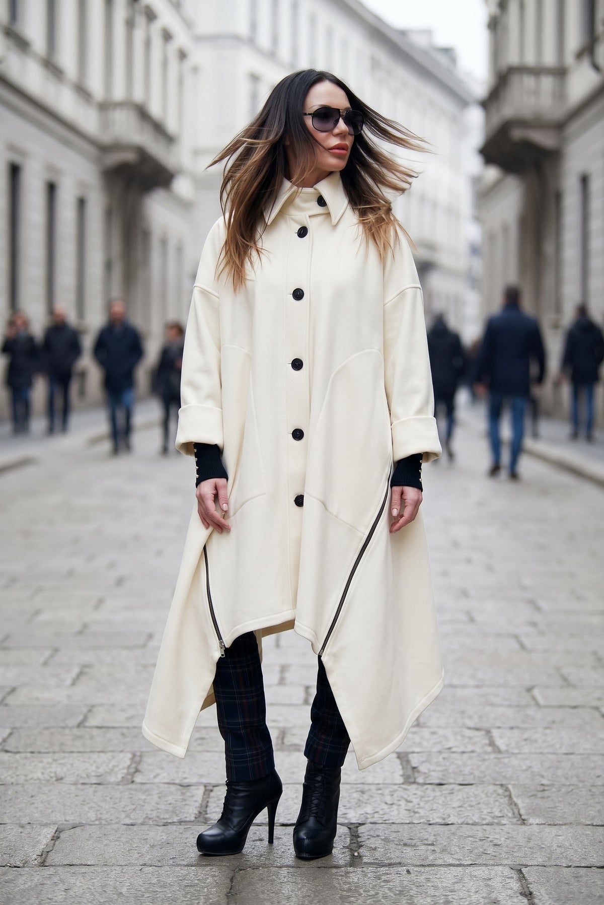 Off-white cashmere-feel cape coat with decorative side zippers and classic collar - asymmetric unlined design, Federica | EUG Fashion #off-white
