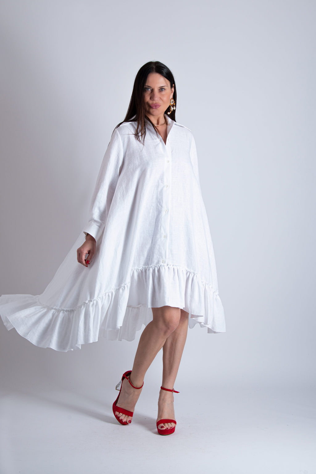 white-linen-summer-dress