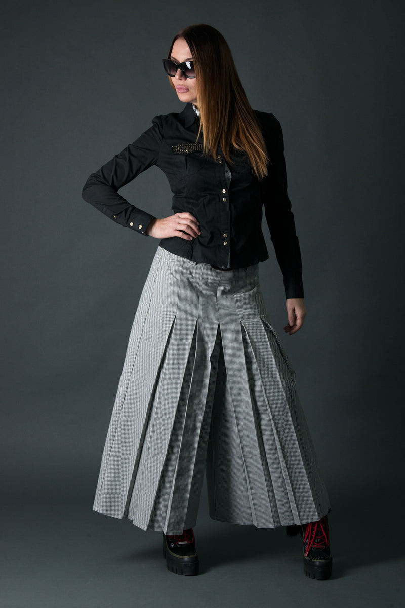 Black and white houndstooth wide-leg pants - front pleats, ankle length and back zip fastening, COLLIN | EUG Fashion #houndstooth