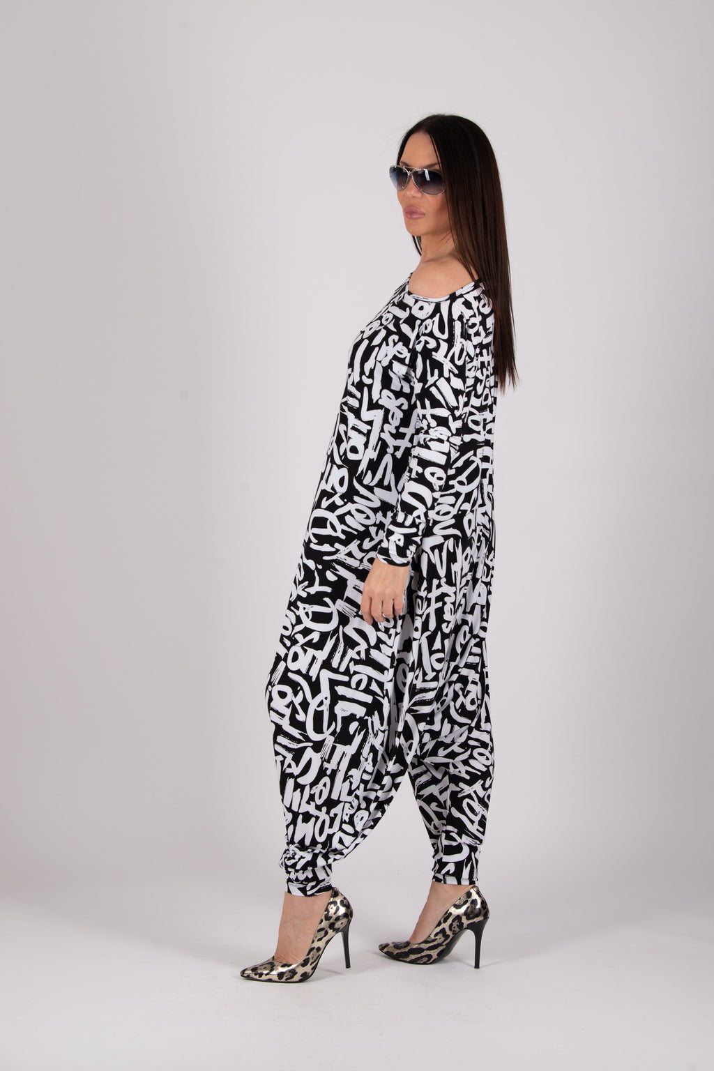 Black white stretch jersey harem jumpsuit - geometric and lettering print, boat neckline and narrow sleeves, Marla | EUG Fashion