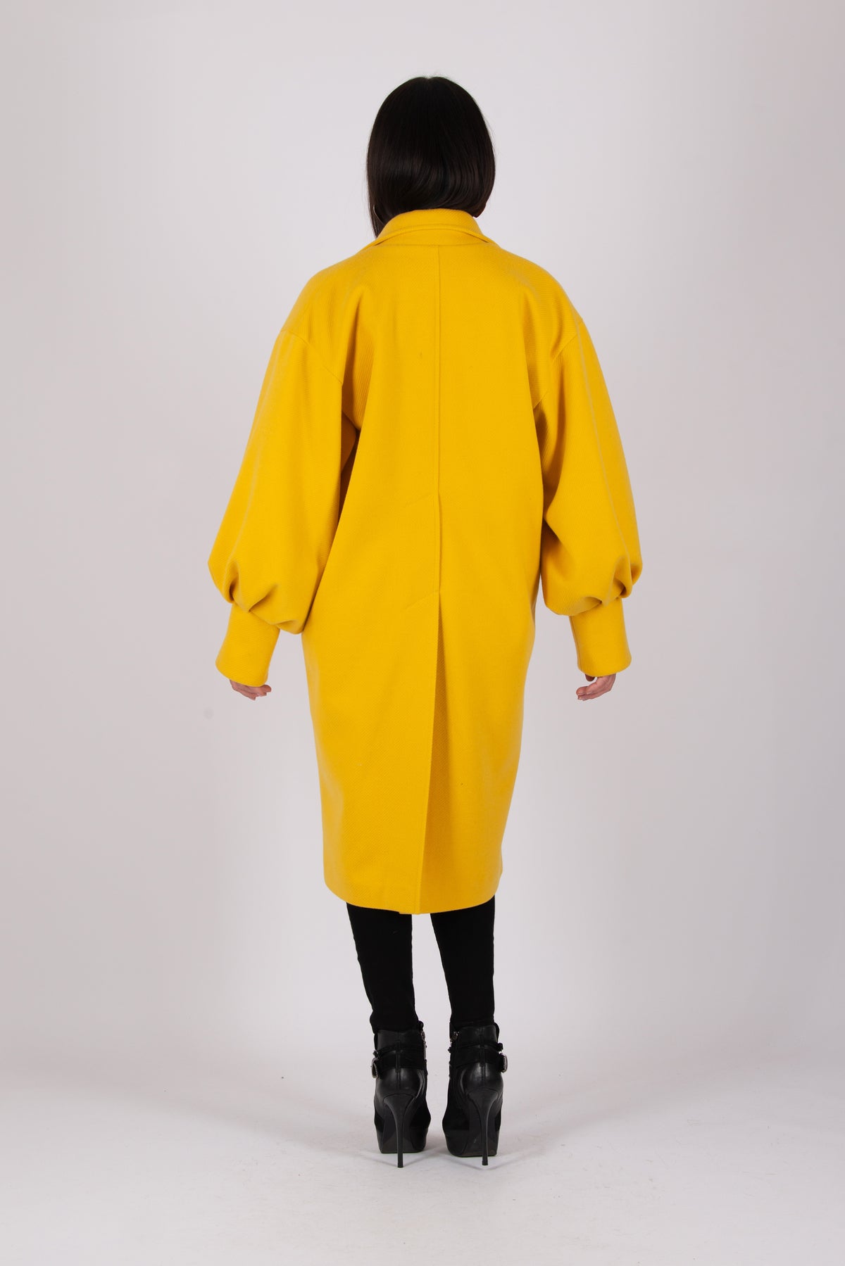 Yellow cashmere-feel coat with puff sleeves and lapel collar - button closure, lined side pockets, Pasha | EUG Fashion #yellow
