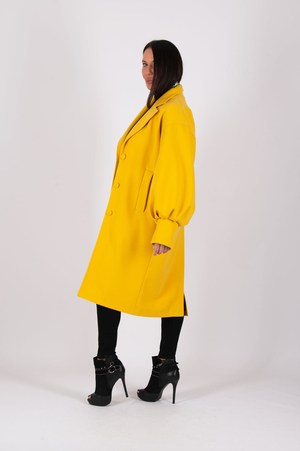 Yellow cashmere-feel coat with puff sleeves and lapel collar - button closure, lined side pockets, Pasha | EUG Fashion #yellow
