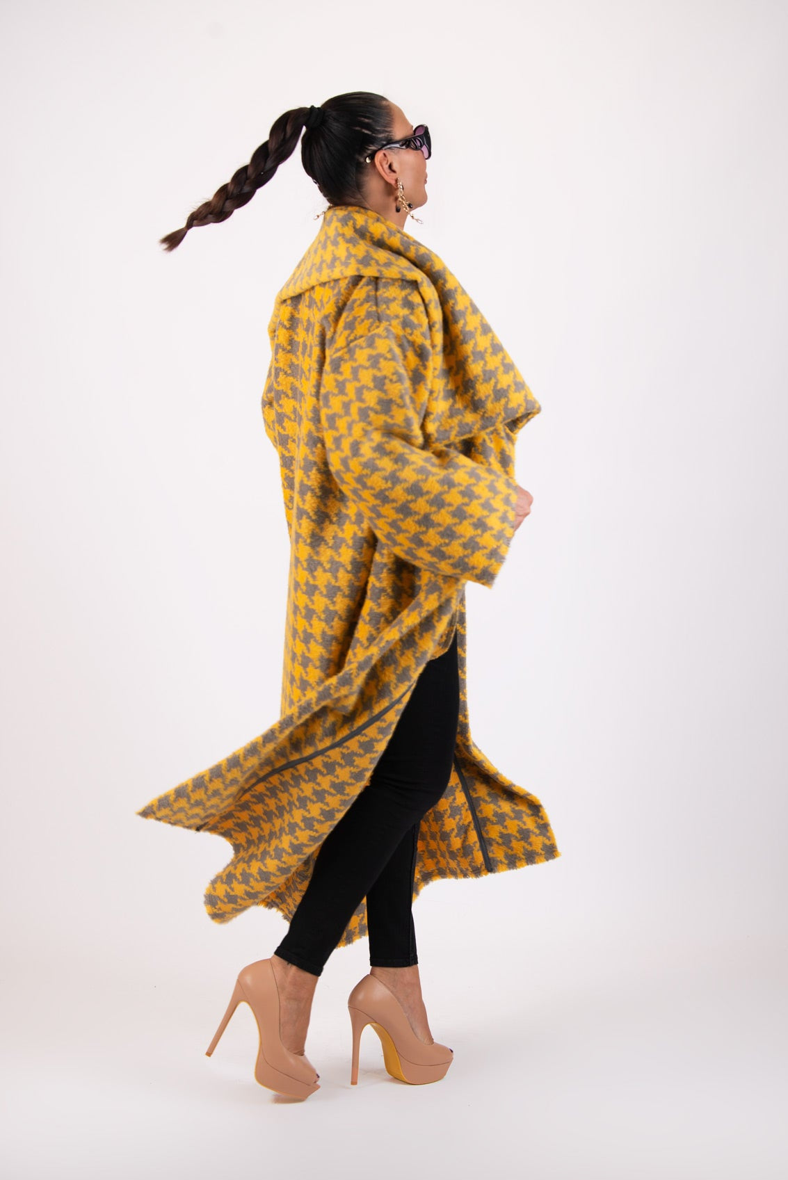 Yellow and light grey houndstooth winter coat Ofelia with belt - EUG Fashion #yellow